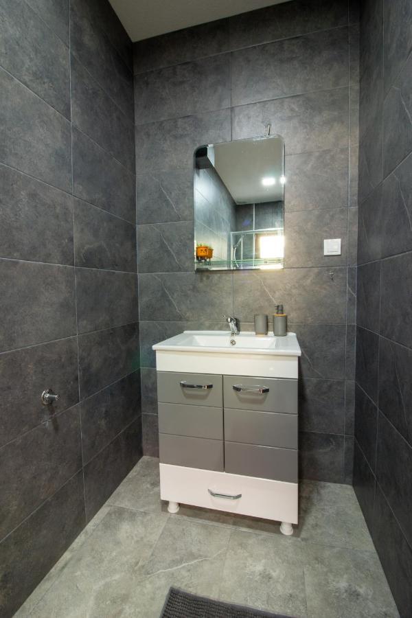 City Gate Apartment Ohrid Ngoại thất bức ảnh